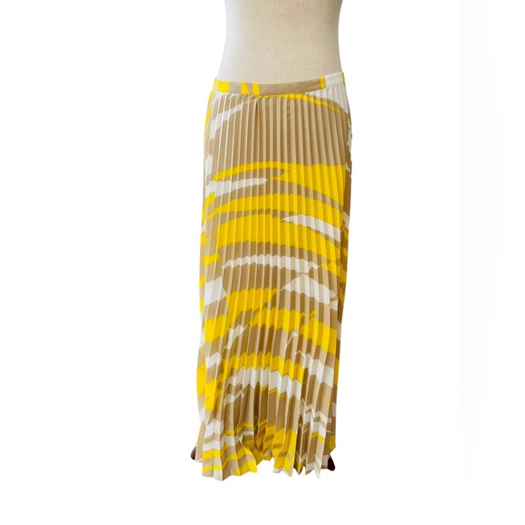 Maxmara Accordion-Pleated Crepe de Chine Skirt - Picture 5 of 15